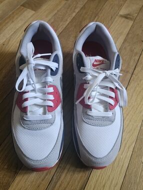Nike Air Max 90 Men’s Size 9.5 White Gray Red Navy – Worn Once DM0029-117